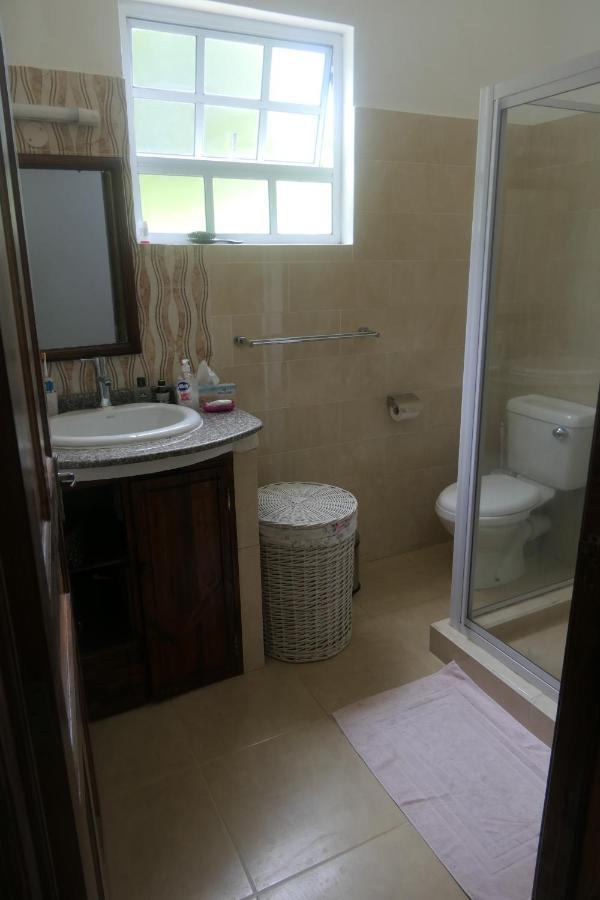 Tropical Garden Self Catering Villa Victoria Buitenkant foto