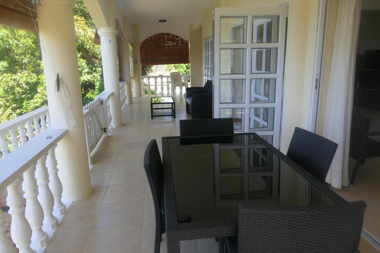Tropical Garden Self Catering Villa Victoria Buitenkant foto