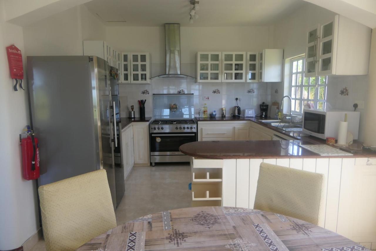 Tropical Garden Self Catering Villa Victoria Buitenkant foto