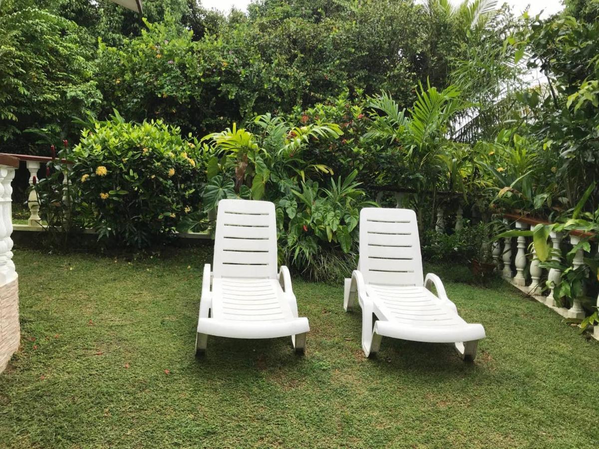Tropical Garden Self Catering Villa Victoria Buitenkant foto
